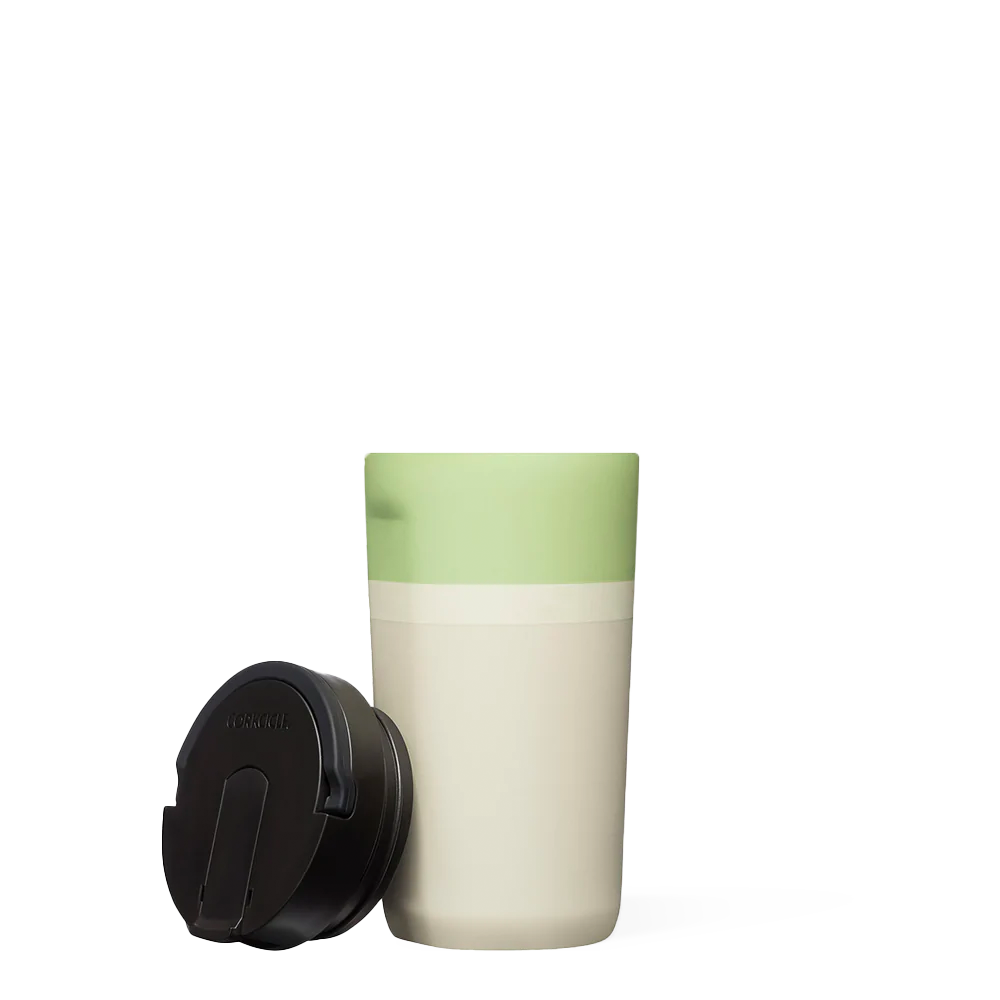 star-warstm-kids-cup-z3 0b29a0bde323--grogu-kids-cup-product-lid-off.png