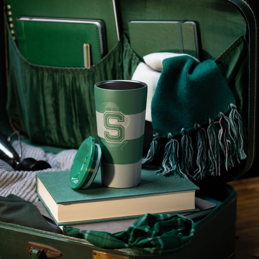 harry-potter-tumbler-z1 84ce9e4c9c5c--HarryPotter-Slytherin-4.jpg
