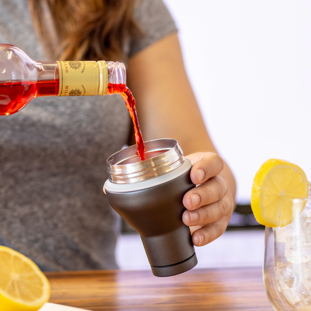 cocktail-shaker-lid-n8 Cocktail_Shaker_lifestyle_2_b714e13d-dd84-4844-956f-11cddc294041.png